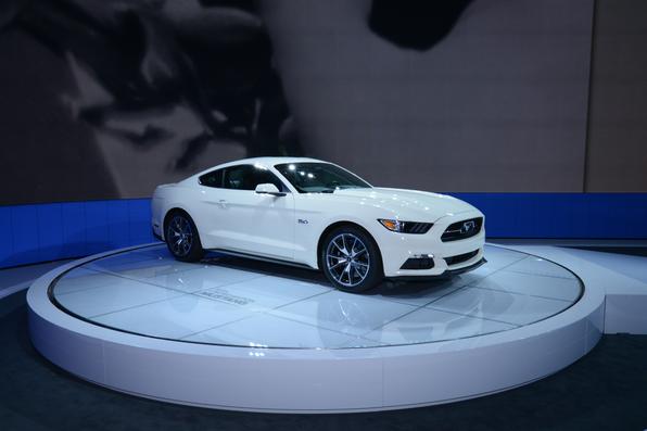 Ford Mustang 50 Year Limited Edition  - Newspress/divulgação