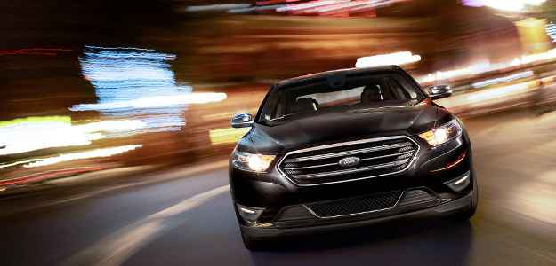 Seu conjunto de segurança inclui estrutura de aço reforçado com boro, controle eletrônico de estabilidade e airbags de cortina com sensor de capotamento (Ford/Divulgação)