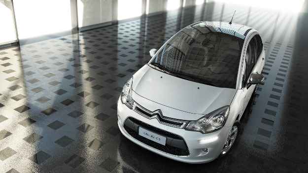 Parte dianteira, com grade imponente, lembra o luxuoso DS3 (Divulga��o)
