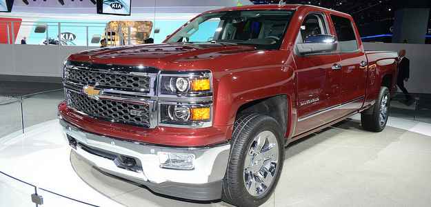 Para não dizer que eles deixaram de apreciar um bom utilitário, a Chevrolet apresentou a nova geração da picape gigante, a Silverado 1500 com motor 6.2 V8. (Michelin/Divulgação) Para não dizer que eles deixaram de apreciar um bom utilitário, a Chevrolet apresentou a nova geração da picape gigante, a Silverado 1500 com motor 6.2 V8. (Michelin/Divulgação)