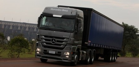 Caminhões 2546 ACTROS terão ofertas especiais (mercedes/divulgação) Caminhões 2546 ACTROS terão ofertas especiais (mercedes/divulgação)