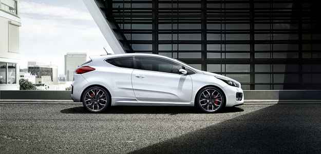 Pro_cee´d GT e cee'd GT tem design com apelo esportivo e motor 1.6 turbo (Kia/Divulgacao) Pro_cee´d GT e cee'd GT tem design com apelo esportivo e motor 1.6 turbo (Kia/Divulgacao)