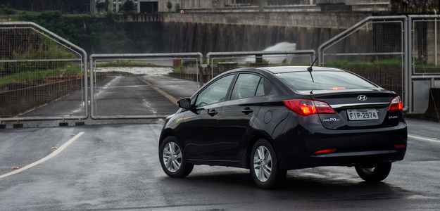Porta-malas de 450 litros � menor que o do rec�m-concorrente Prisma  (Hyundai/divulgacao)