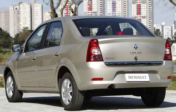 Com amplo espaço interno, sedã tem 2,63 metros de distância entre-eixos (Renault/divulgação) Com amplo espaço interno, sedã tem 2,63 metros de distância entre-eixos (Renault/divulgação)
