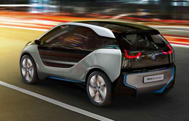 O modelo gera expectativas por ser o primeiro carro elétrico da marca (BMW/divulgação) O modelo gera expectativas por ser o primeiro carro elétrico da marca (BMW/divulgação)