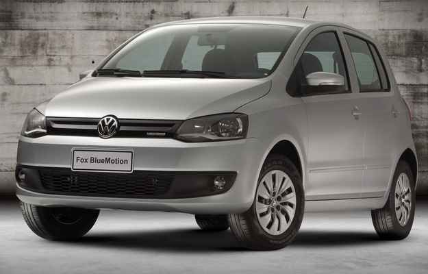 Novo fox ganhou grande frontal redesenhada e novas calotas (Volkswagen/divulgação) Novo fox ganhou grande frontal redesenhada e novas calotas (Volkswagen/divulgação)
